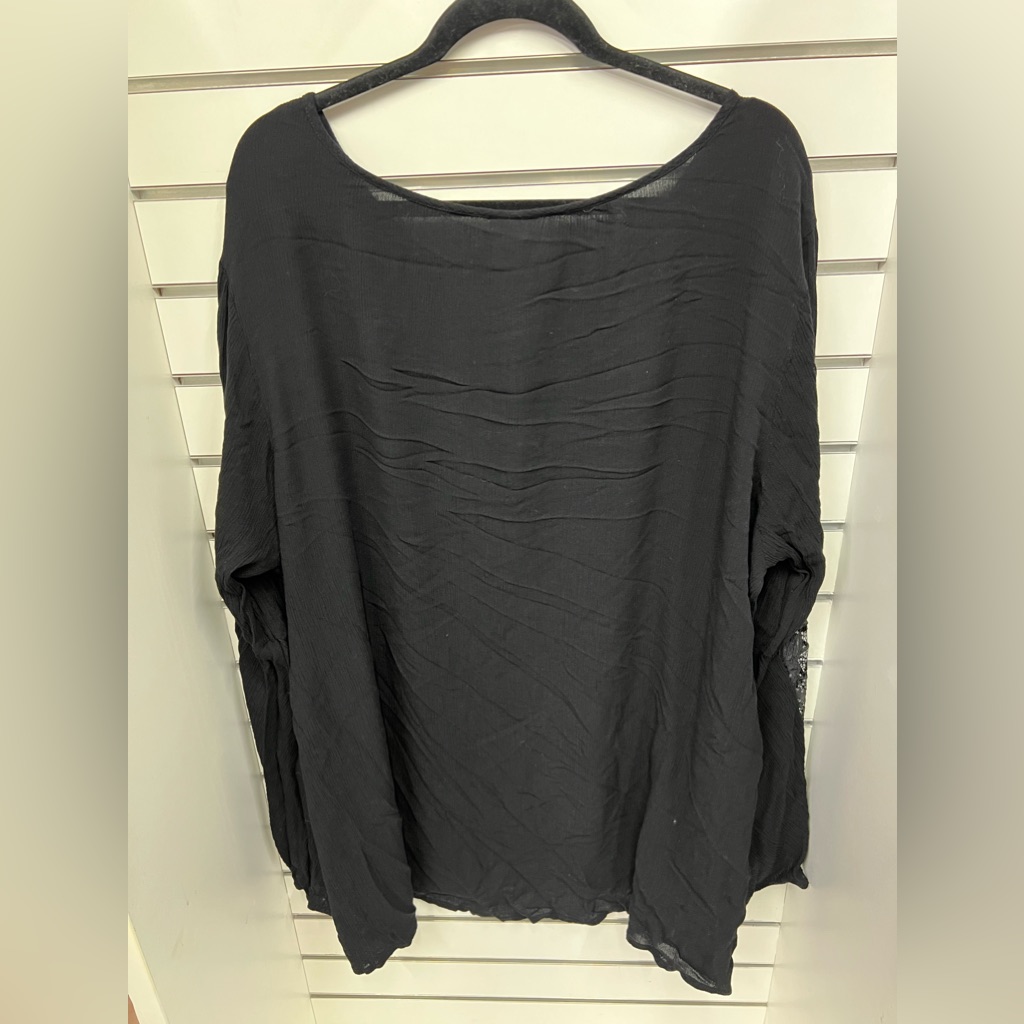 Torrid Size 4 (26w) Black Long Sleeve Top With Knit Work Sleeve